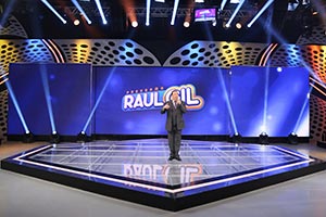 Com cenário novo, Raul Gil estreia Quem Sabe Canta neste sábado