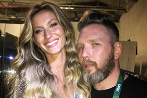Gisele Bündchen veste Alexandre Herchcovitch na cerimônia de abertura dos Jogos Olímpicos