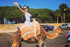 Angelique Boyer e Sebastian Rulli tiram férias incríveis em Marrocos