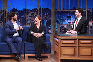 “Sou doida para ser avó”, diz Leda Nagle ao lado de Duda no The Noite desta terça