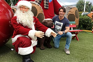 Rhoque Malízia entra no clima do Natal e mostra o gigantesco presépio de Amparo