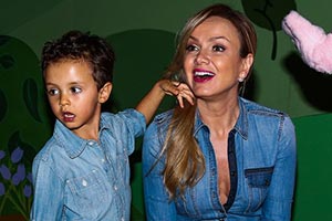 Eliana dá lindo recado de Natal junto ao seu filho Arthur