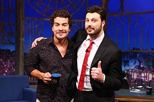 Thiago Martins é o convidado do The Noite nesta segunda
