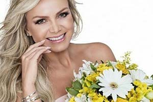 Eliana manda mensagem LINDA de Ano Novo