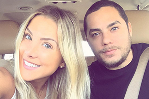 Levi Lima posta foto romântica com assistente de palco do SBT