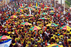 Idosa morre no meio da folia em Salvador