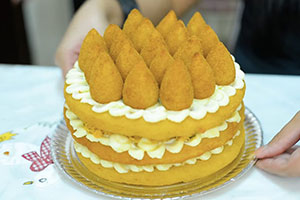 Bolo de Coxinha causa polêmica na web e queremos saber a sua opinião