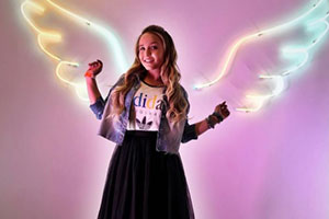 Lari Manoela encontra youtubers internacionais que amamos!