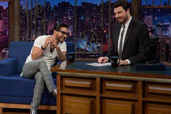 “Não sou um Justin Bieber latino”, diz Maluma no The Noite desta quarta