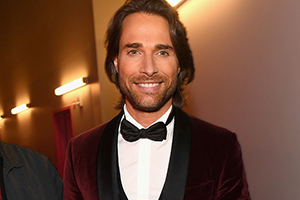 Sebastian Rulli registra clique ao lado de Chaves