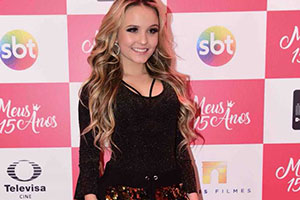Larissa Manoela e Lorena Queiroz estreiam juntas em filme!