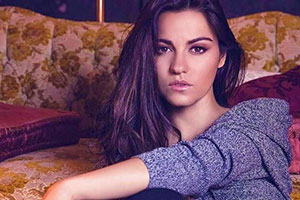 Maite Perroni lança videoclipe e quebra a internet!