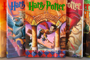 Sim, você está ficando velho! Livro ´Harry Potter e a Pedra Filosofal´ completa 20 anos