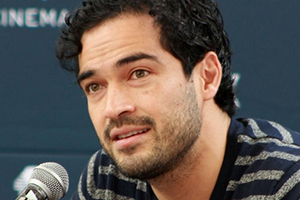  Alfonso Herrera participa de encontro com fãs em São Paulo!