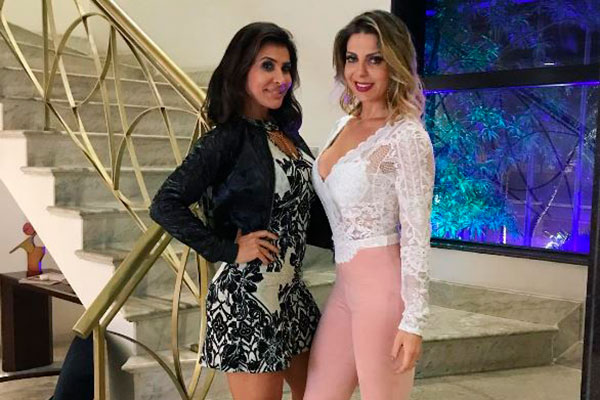 Scheila Carvalho e Sheila Mello se reencontram e fãs comemoram