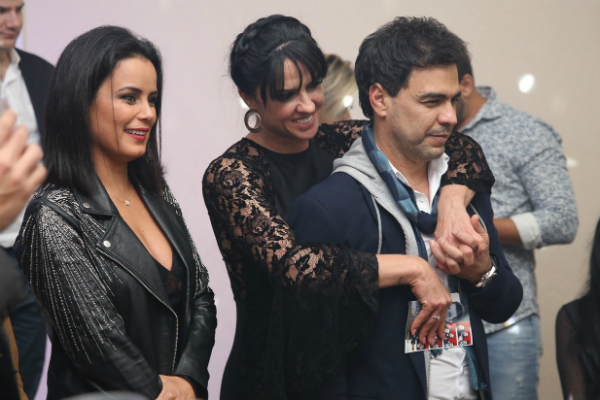 FOTOS: Zezé di Camargo ganha festa de aniversário surpresa em São Paulo