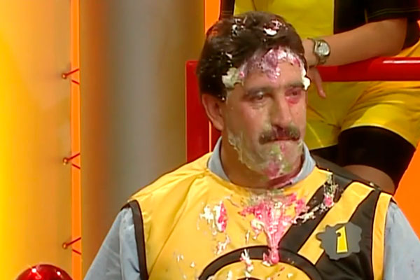 Relembre os famosos que levaram torta na cara