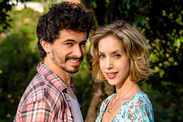Casados na vida real, atores serão os pais de Poliana em nova novela