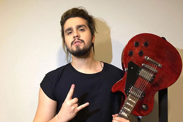 Luan Santana surpreende e anuncia que irá se dedicar ao heavy metal