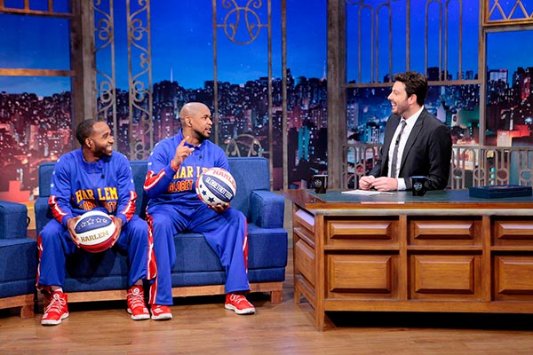 Harlem Globetrotters conversam com Danilo Gentili no The Noite desta terça