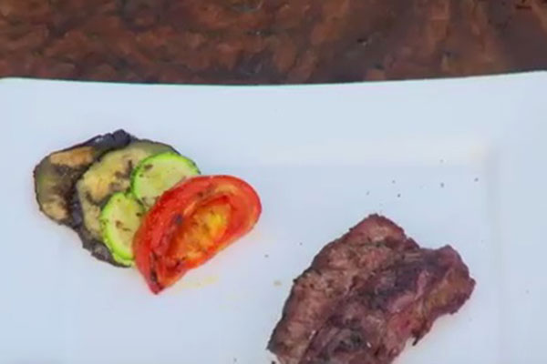 Fraldinha com legumes grelhados da Helô 