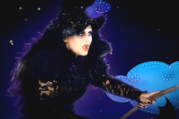 Halloween: Veja as bruxas que fizeram história no SBT