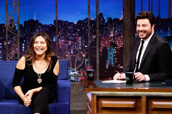 Danilo Gentili recebe Márcia Goldschmidt no The Noite desta quinta