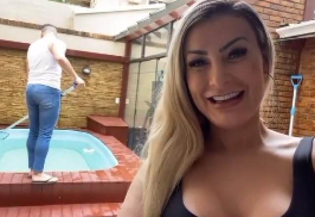 Andressa Urach mostra bumbum do marido