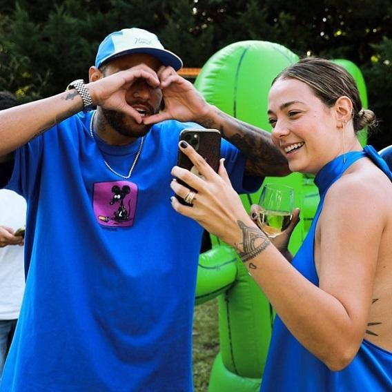 Neymar Jr e Carol Dantas