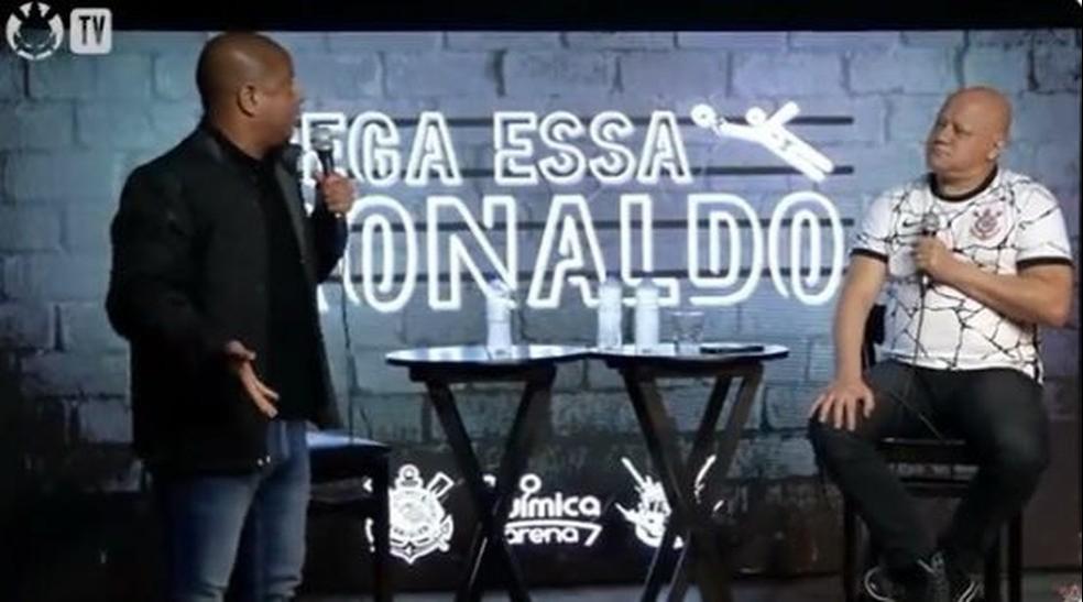 Fábio Santos revela incômodo do elenco do Corinthians com críticas de Marcelinho Carioca
