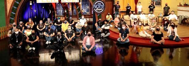 Equipe do The Noite no palco do programa.