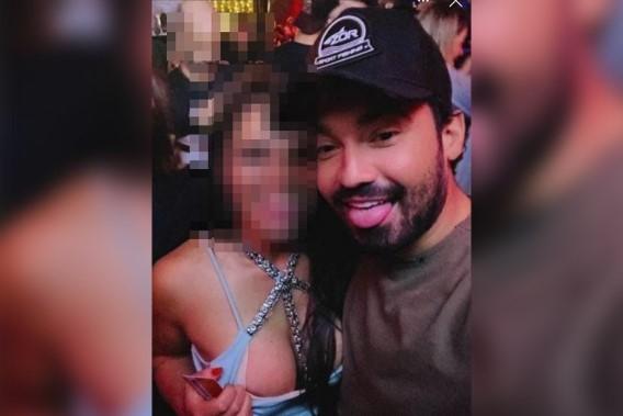 Fernando Zor posa ao lado de Francieli Padilha em bar