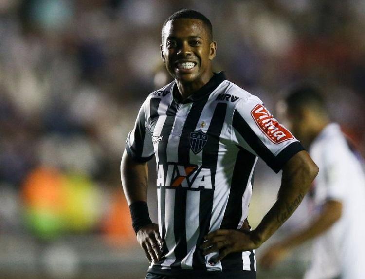 Robinho durante jogo