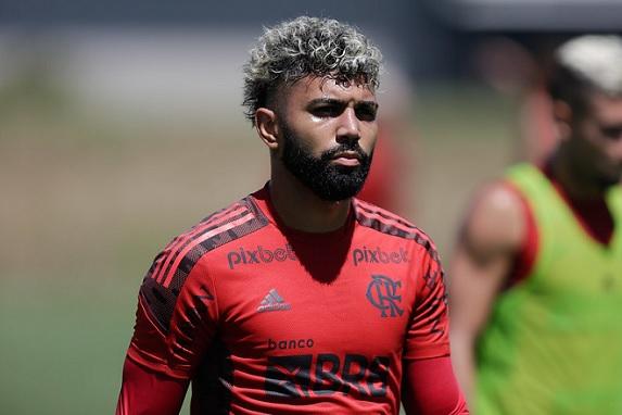 Gabigol durante treino do Flamengo