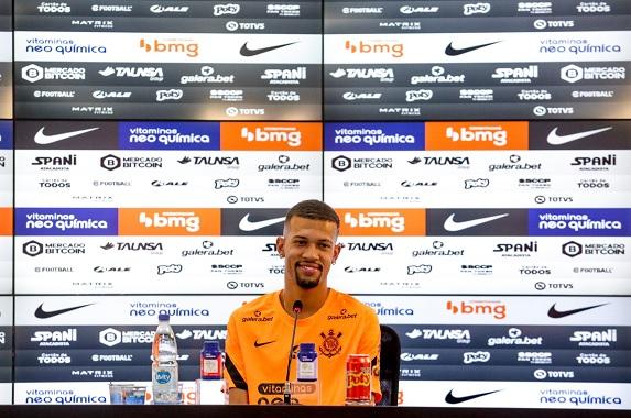 agueiro João Victor detalhou algumas mudanças no Corinthians 