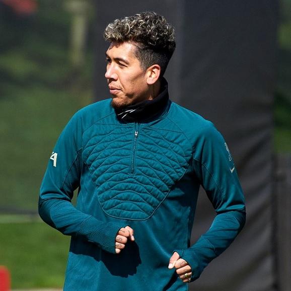 Fora da última lista de Tite para os amistosos contra Coreia do Sul e Japão, o atacante Roberto Firmino, do Liverpool, confirmou que recebeu uma ligação do treinador