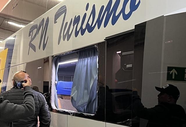 ônibus que transportava a delegação do Boca Juniors 
