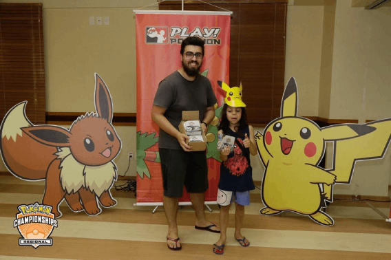 Brasileiros são campeões em Campeonato Mundial de Pokémon