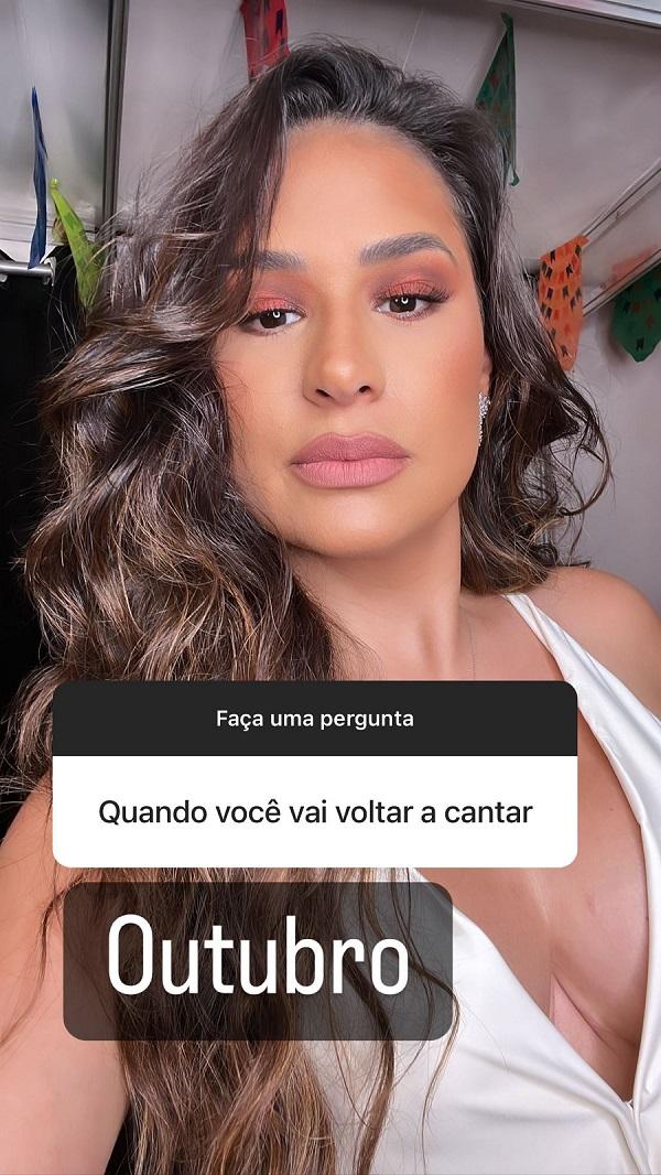 Print do storie de Simone respondendo ao seguidor. 