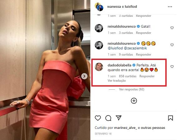 Wanessa posa dentro de elevador