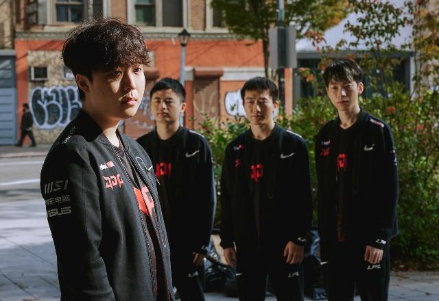 Baiano on X: DIA DE GRANDE FINAL DO MUNDIAL! Hoje Faker e Deft