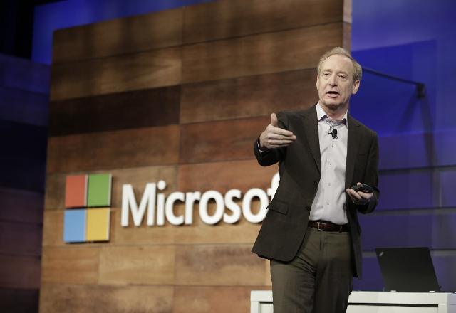 Foto de Brad Smith, presidente da Microsoft