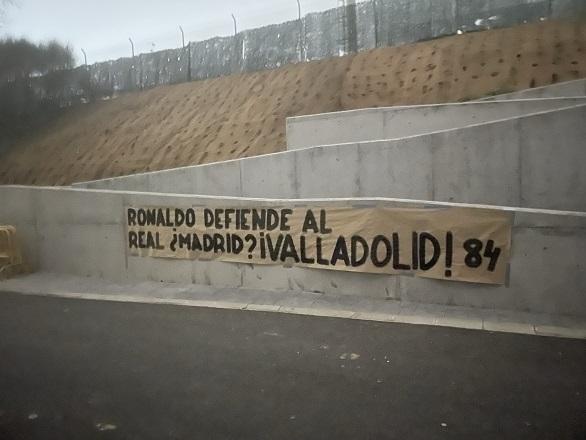 Protesto da torcida do Valladolid contra Ronaldo 