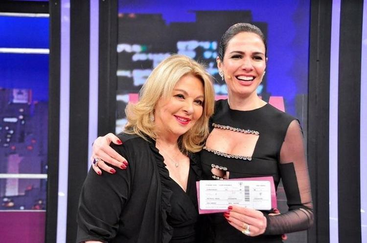 Vera Gimenez e Luciana Gimenez em programa de TV.