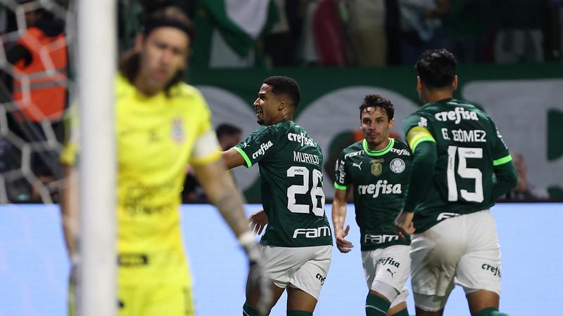 Murilo marca contra o Corinthians 