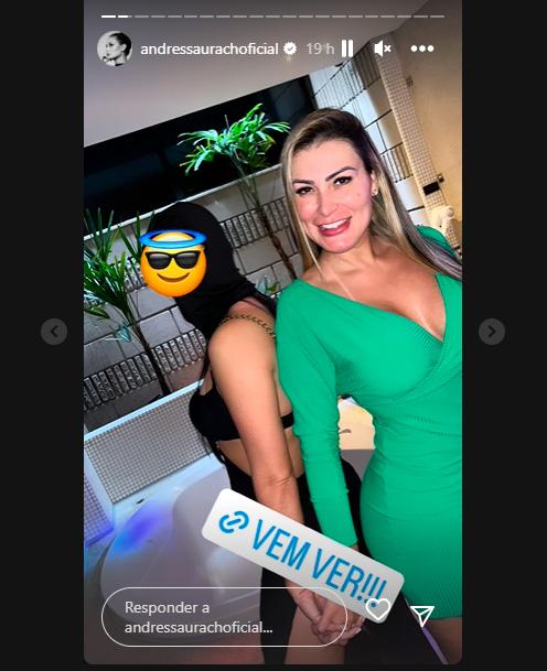 Andressa Urach aparece no motel com ninja misteriosa