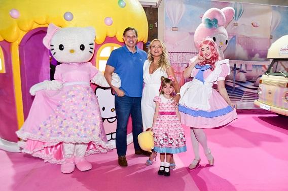 Eliana comemora seis anos da filha com festa da Hello Kitty