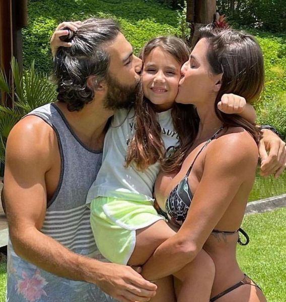 Deborah Secco, Hugo Moura e filha