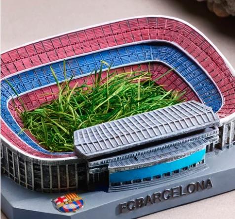 Grama do Camp Nou à venda pelo Barcelona 
