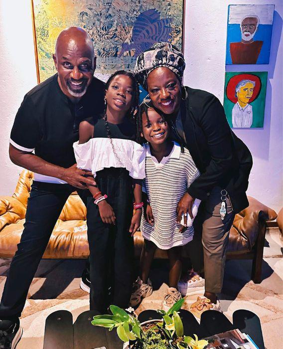 Viola Davis com Titi e Bless, os filhos de Bruno Gagliasso